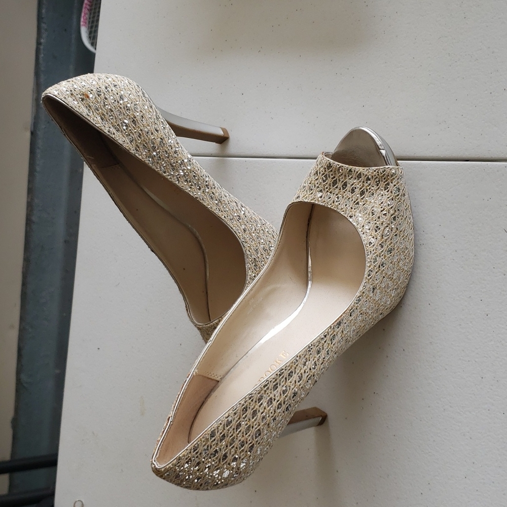 Audrey Brooke Gold/Silver Heel